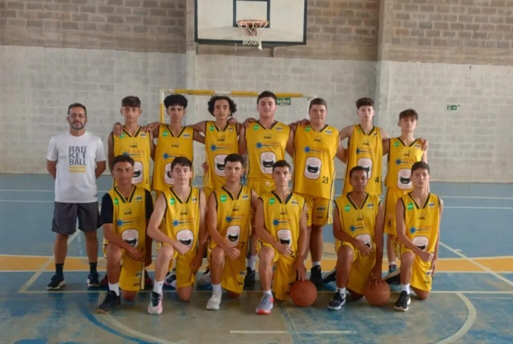 Destaques do desempenho da Equipe de Handebol da SEMEL! - Portal Oficinal  de São José do Rio Pardo - São Paulo